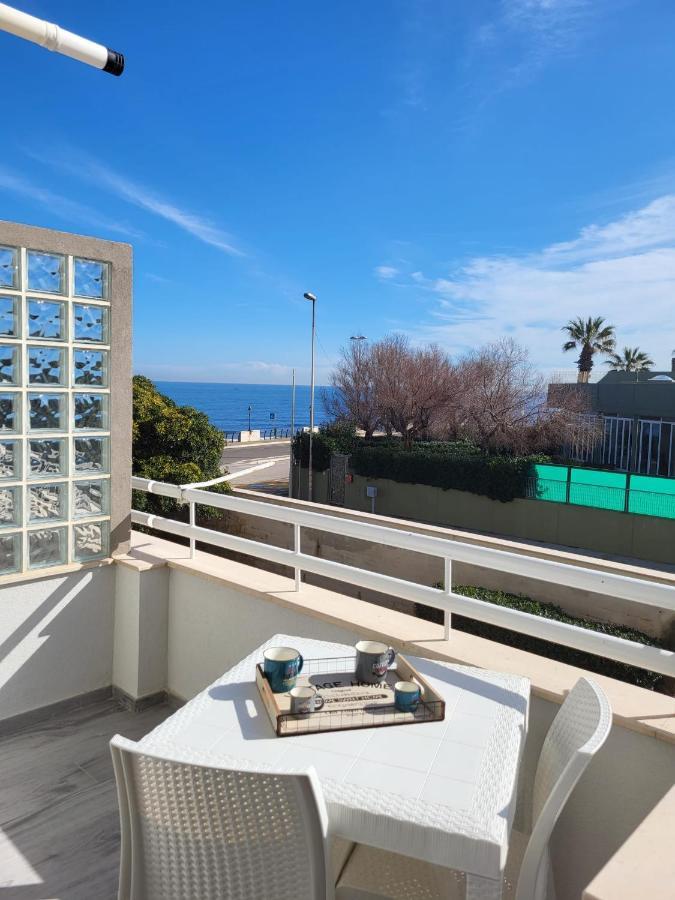 Casa Al Mare Hotell Bari Exteriör bild